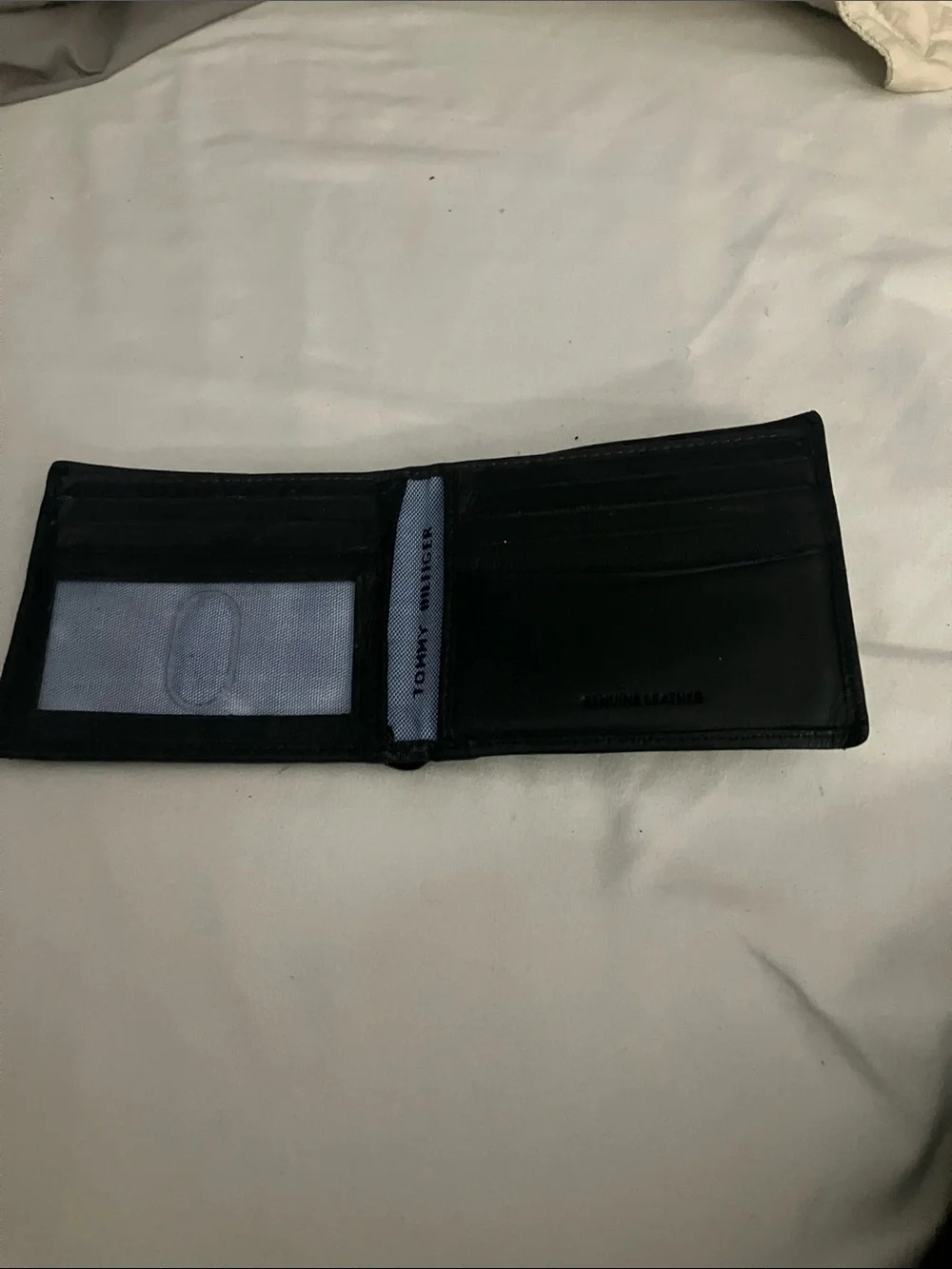 Tommy Hilfiger Black Leather Bifold with Signature Flag Plaque